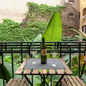 Nocleg ze śniadaniem Leo's Colosseum - Private, Rzym