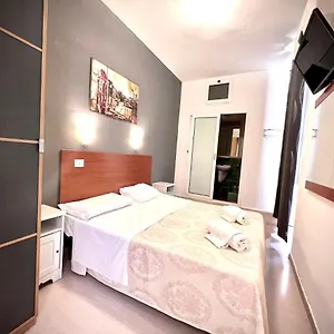 Hotel Alius And Freerome, Rzym