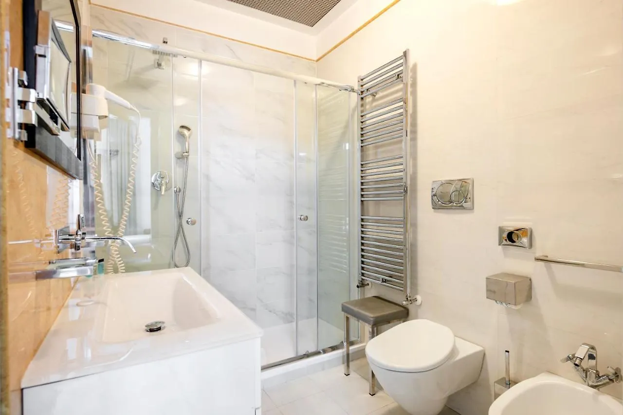 The Five Oscars Inn Rome Italy